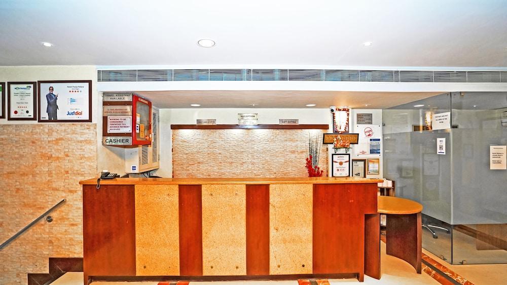 Hotel Pooja Palace New Delhi Buitenkant foto